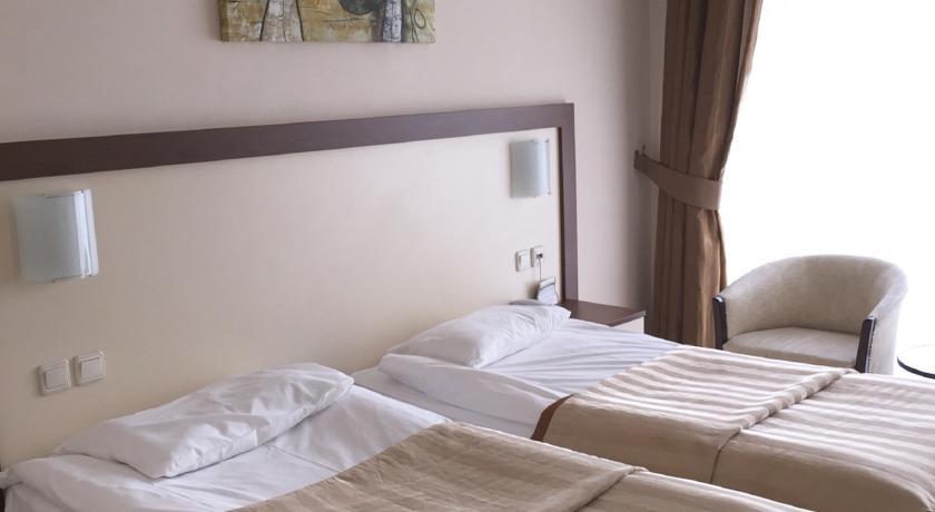 Batihan Beach Resort & Spa Kusadası Esterno foto