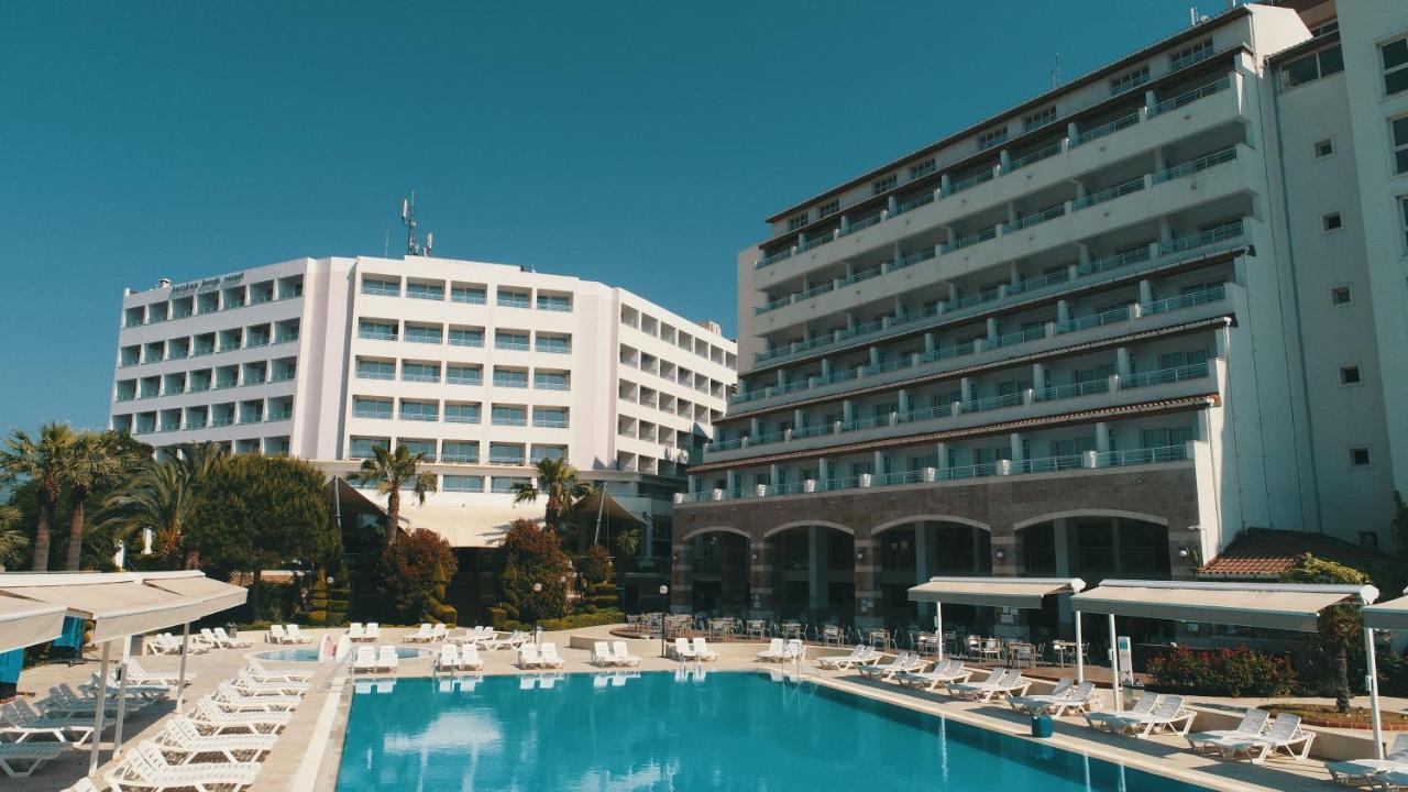Batihan Beach Resort & Spa Kusadası Esterno foto