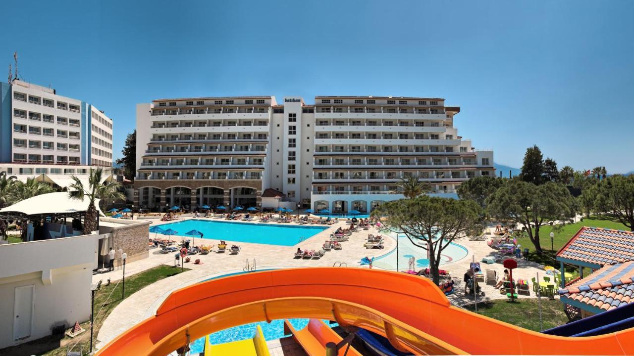 Batihan Beach Resort & Spa Kusadası Esterno foto
